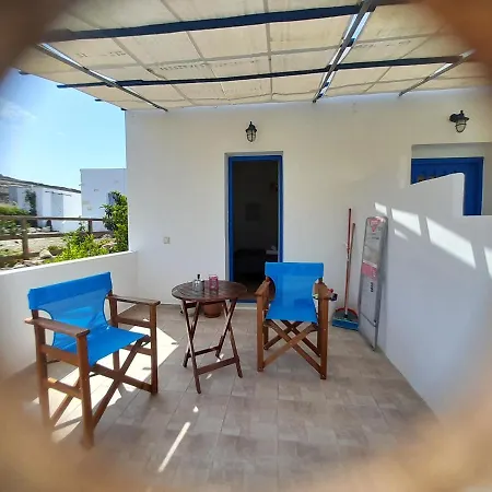 Elzahed Apartments Orza Kimolos Exterior photo